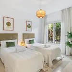 Vacation I Sirio, Golf-front Villa, Private Heated Pool, Bbq, Privacy, World-class Dining, 10 Min From Puerto Banus Villa *