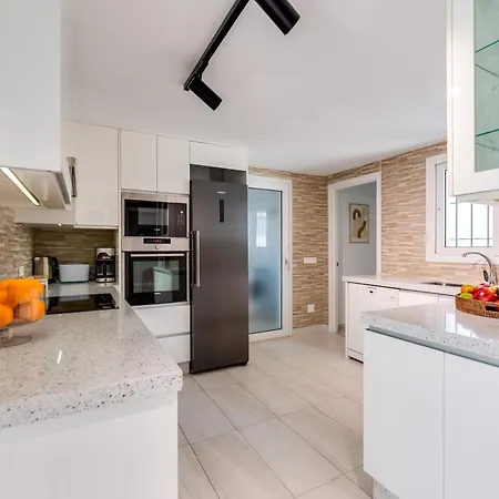 Vacation I Sirio, Golf-front Villa, Private Heated Pool, Privacy, 10 Min From Puerto Banus * Marbella