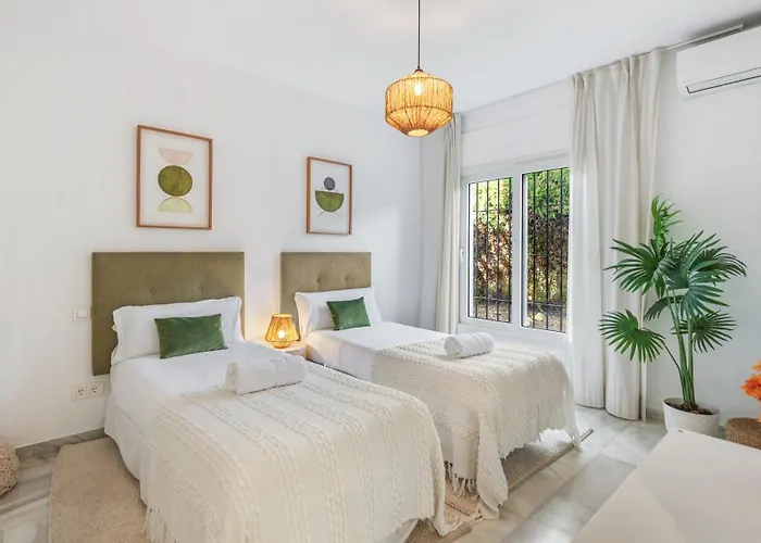 Vacation I Sirio, Golf-front Villa, Private Heated Pool, Privacy, 10 Min From Puerto Banus Вилла *