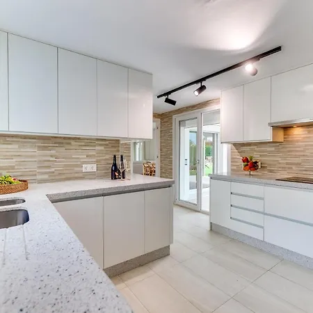 Sirio: Golf-front Retreat With Private Heated Pool Villa *