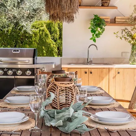Sirio: Golf-front Retreat With Private Heated Pool *