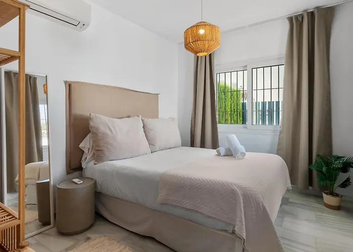 Vacation I Sirio, Golf-front Villa, Private Heated Pool, Privacy, 10 Min From Puerto Banus 别墅 马尔韦利亚