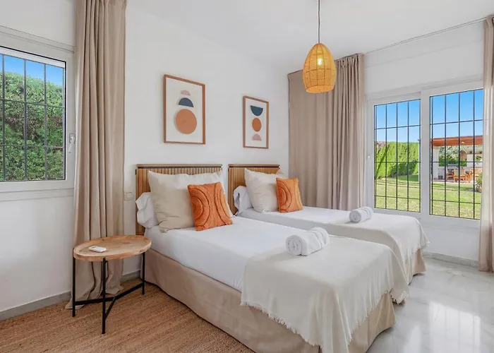 Vacation I Sirio, Golf-front Villa, Private Heated Pool, Privacy, 10 Min From Puerto Banus * Marbella