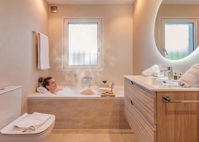 Vacation I Sirio, Golf-front Villa, Private Heated Pool, Privacy, 10 Min From Puerto Banus