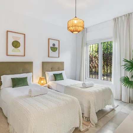 Vacation I Sirio, Golf-front Villa, Private Heated Pool, Bbq, Privacy, World-class Dining, 10 Min From Puerto Banus Villa *